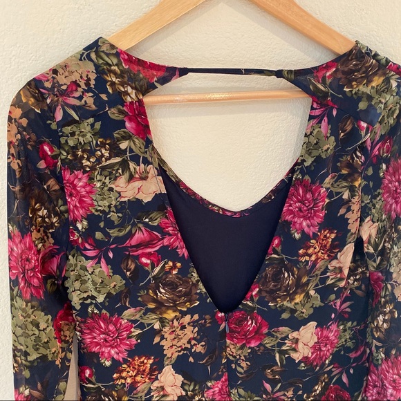 ASTR Floral Long Sleeve V-Neck Mini Dress - Picture 8 of 9